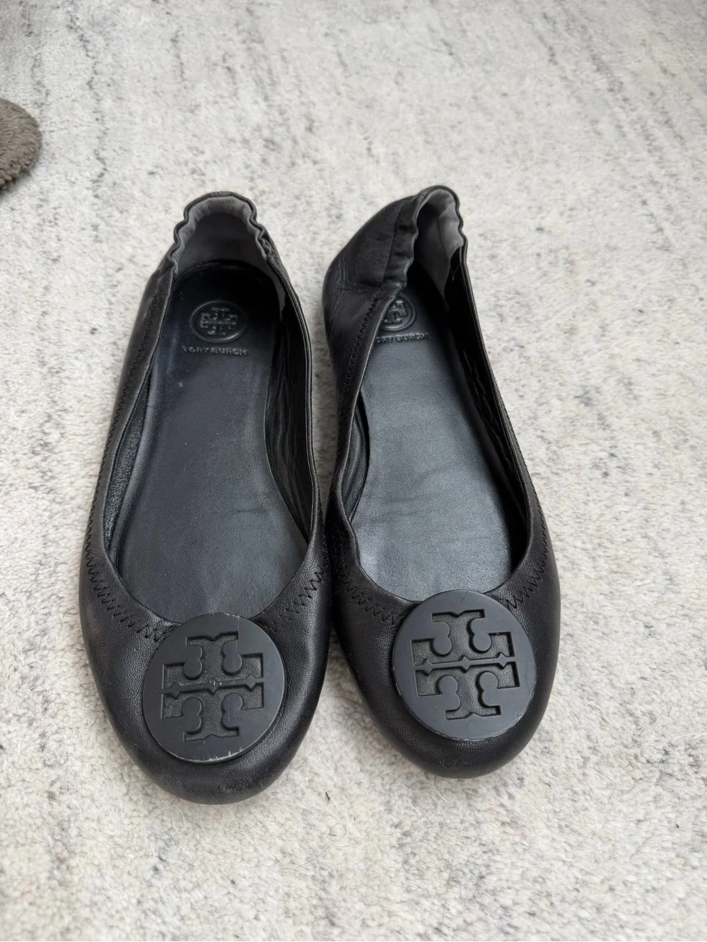 Tory Burch Minnie Black Leather Logo Ballet Flats